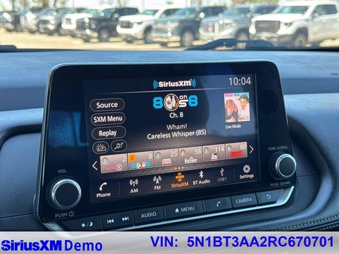 Used 2024 Nissan Rogue S FWD image 33