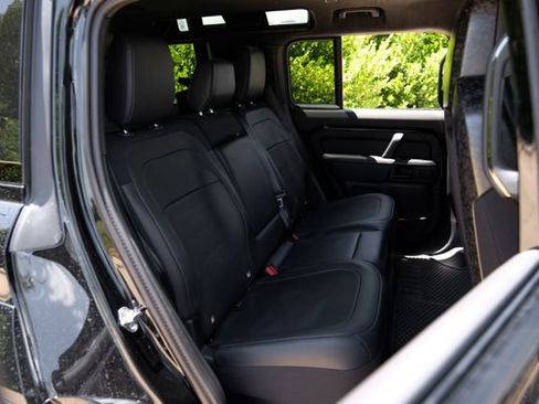 New 2026 Land Rover Defender 110 OCTA AWD/4WD image 48
