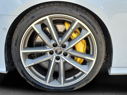 Used 2021 Audi S6 Premium Plus w/ S6 Executive Package AWD/4WD image 20