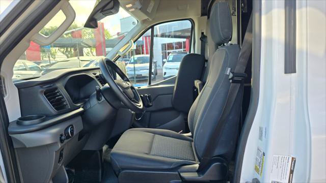 Used 2023 Ford E-Transit Medium Roof RWD image 13