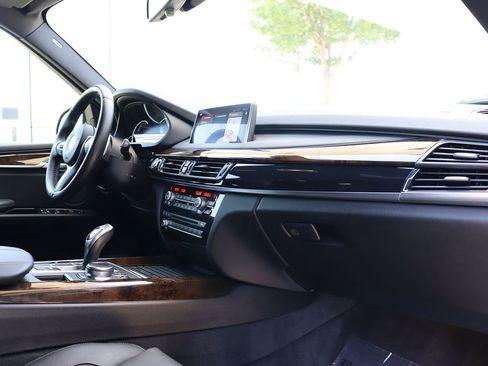 Used 2018 BMW X5 xDrive50i image 15