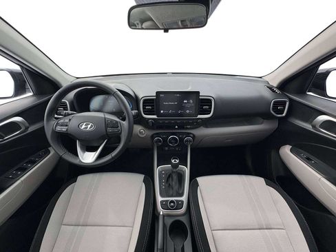New 2026 Hyundai Venue SEL FWD image 13