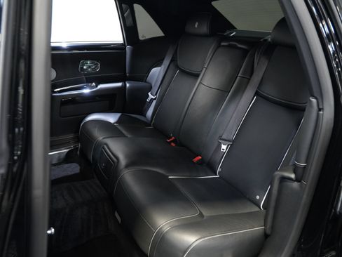 Used 2020 Rolls-Royce Ghost RWD image 37