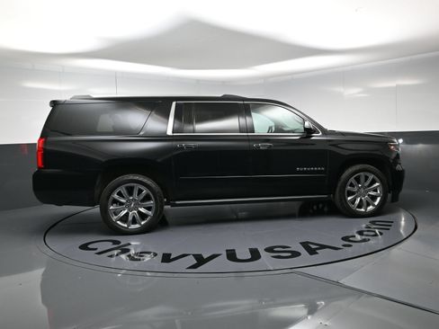 Used 2017 Chevrolet Suburban Premier AWD/4WD image 10