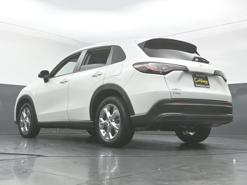 Used 2023 Honda HR-V LX image 43