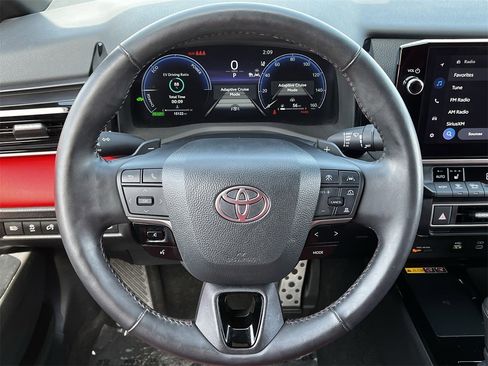 Used 2025 Toyota Camry XSE image 11