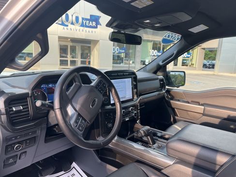 Used 2022 Ford F150 XLT w/ Equipment Group 302A High image 16