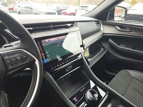 New 2026 Jeep Grand Cherokee L 4WD image 25