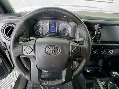 Certified 2020 Toyota Tacoma TRD Sport image 17