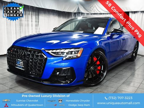 Used 2024 Audi S8 w/ S8 Comfort Plus Package image 1