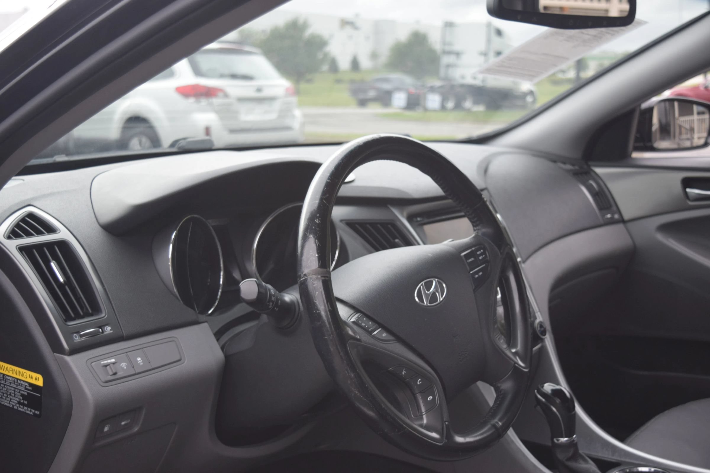Used 2015 Hyundai Sonata Limited w/ Option Group 02 FWD image 5
