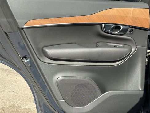 Used 2022 Volvo XC90 T8 Inscription Expression w/ Advanced Package image 23