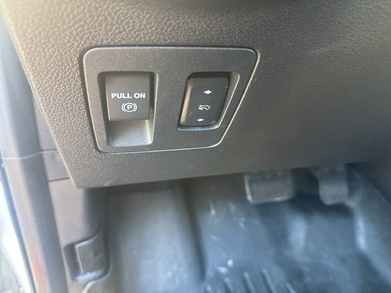 Used 2019 Ford Expedition Max Limited w/ Special Edition Package AWD/4WD image 18