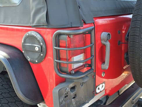 Used 2011 Jeep Wrangler Sport image 10