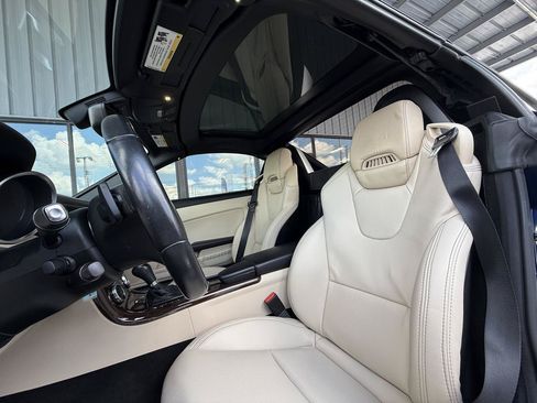Used 2014 Mercedes-Benz SLK 250 image 14