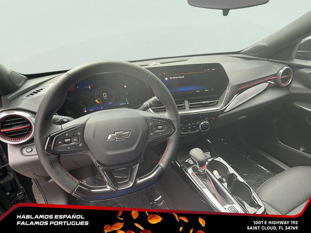 Certified 2025 Chevrolet Trax RS w/ Sunroof Package FWD image 17