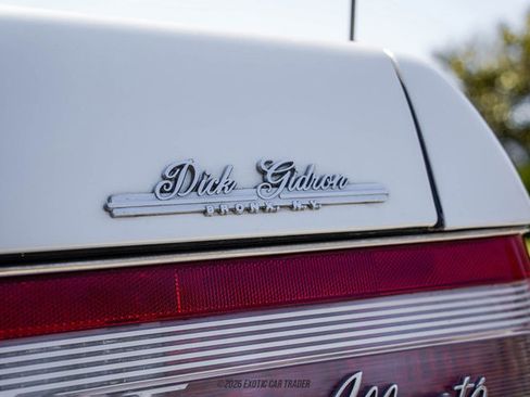 Used 1993 Cadillac Allante FWD image 60