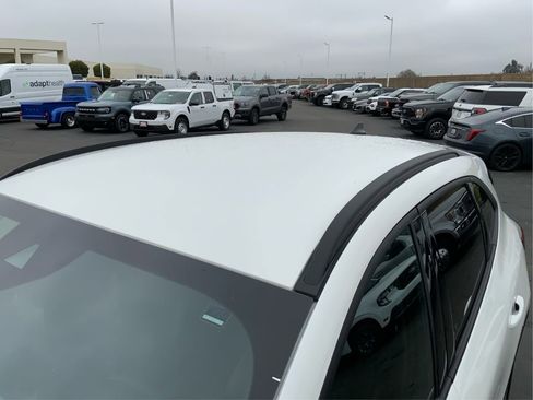 Used 2025 Ford Escape ST-Line w/ Tech Pack #1 image 12