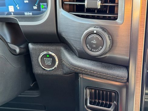 New 2025 Ford F150 Lightning Lariat image 34