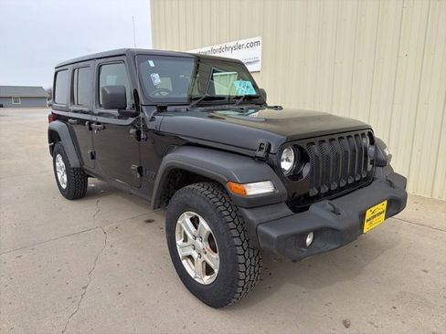 Used 2022 Jeep Wrangler Unlimited Sport w/ Cold Weather Group image 2
