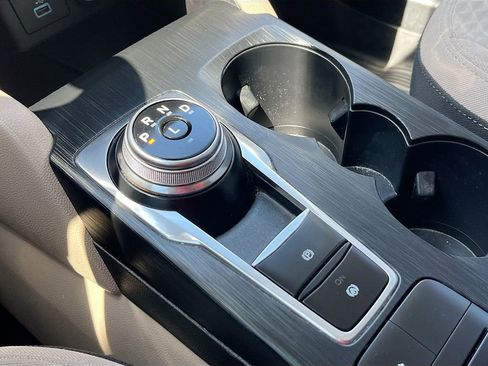 Used 2021 Ford Escape SE w/ SE Sport Appearance Package FWD image 17