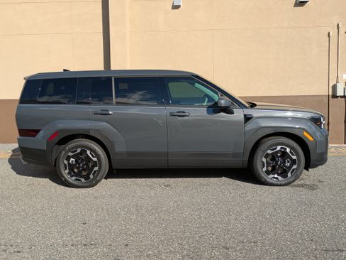 New 2026 Hyundai Santa Fe SE w/ Tow & Go Package image 3