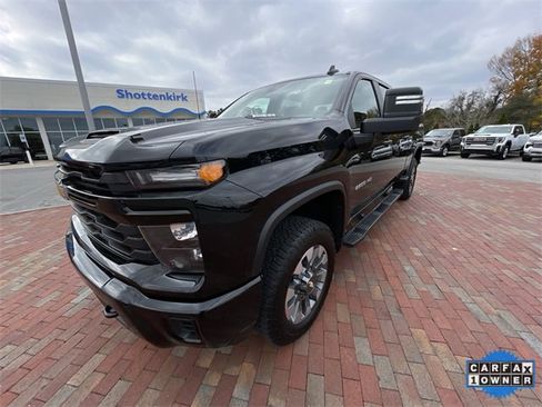 Used 2025 Chevrolet Silverado 2500 Custom w/ Custom Convenience Package image 30