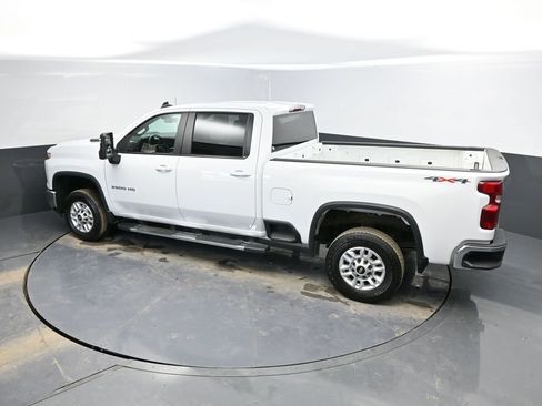 Used 2025 Chevrolet Silverado 2500 LT w/ Convenience Package image 28