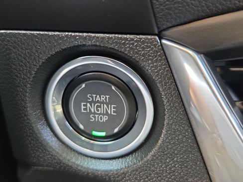 Used 2024 Buick Encore GX Avenir w/ Avenir Convenience Package FWD image 26