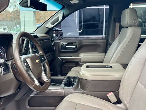 Used 2019 Chevrolet Silverado 1500 LTZ w/ LTZ Premium Package image 15