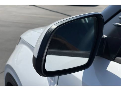 Used 2020 Hyundai Venue SE FWD image 14