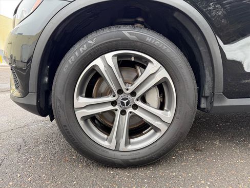 Used 2018 Mercedes-Benz GLC 300 4MATIC image 9