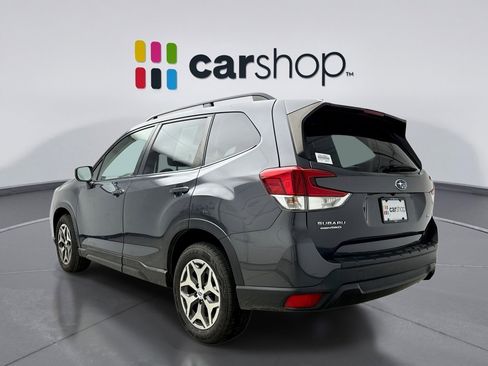 Used 2021 Subaru Forester Premium image 3