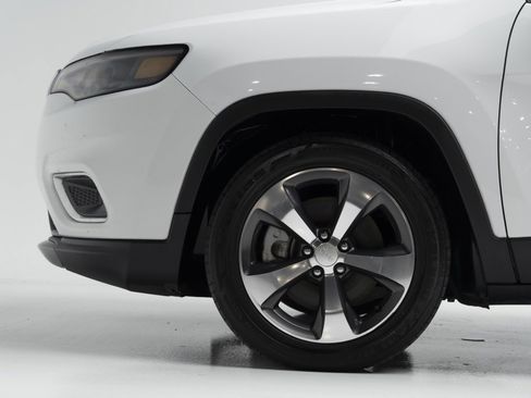 Used 2019 Jeep Cherokee Limited image 52