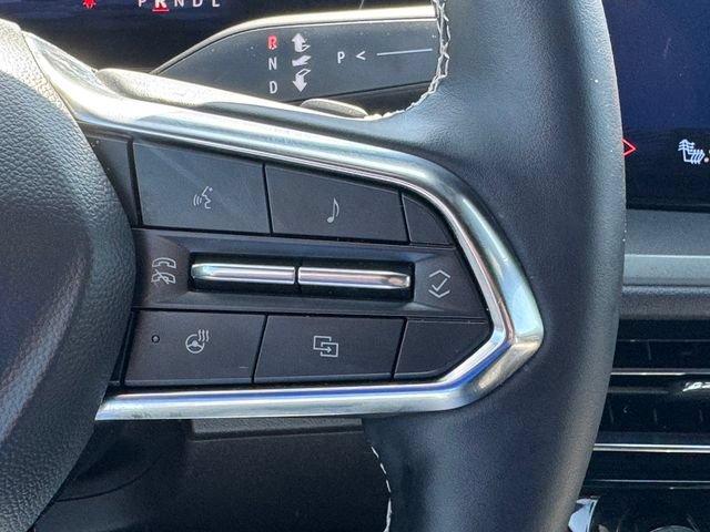 Certified 2026 Chevrolet Traverse LT w/ Driver Confidence Package FWD image 17