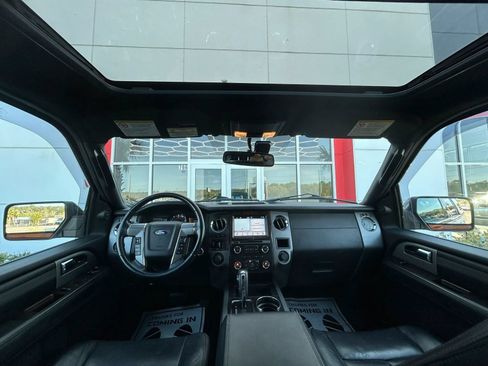 Used 2017 Ford Expedition Platinum AWD/4WD image 9