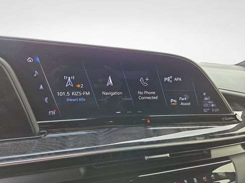 Used 2023 Cadillac Escalade ESV Premium Luxury AWD/4WD image 27