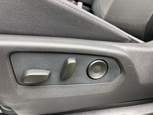 New 2026 GMC Sierra 2500 SLE w/ SLE Value Package; image 11