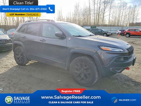 Used 2017 Jeep Cherokee Trailhawk AWD/4WD image 5