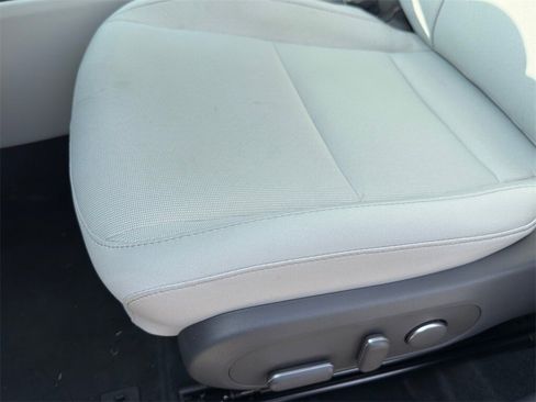 Used 2025 Hyundai Kona SEL image 18