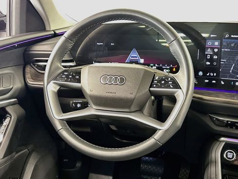 Certified 2025 Audi Q5 Premium w/ Convenience Package AWD/4WD image 19