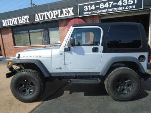 Used 2004 Jeep Wrangler Rubicon w/ Dual Top Group image 4