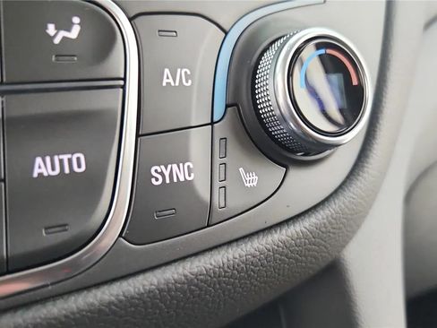 Used 2024 Chevrolet Equinox LT FWD image 45
