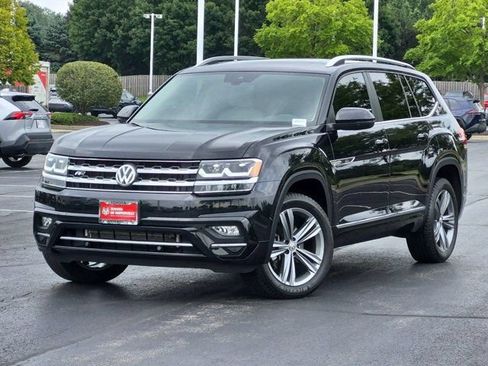 Used 2019 Volkswagen Atlas SEL R-Line AWD/4WD image 2