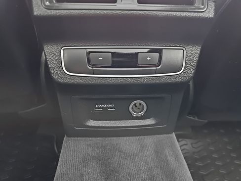 Used 2021 Audi SQ5 Premium Plus w/ Premium Plus Package image 28