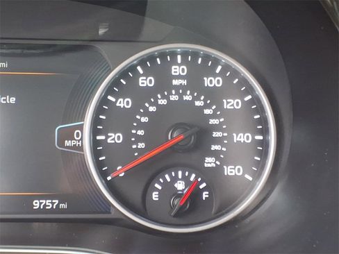 Used 2022 Kia Seltos SX w/ Sunroof Package image 23