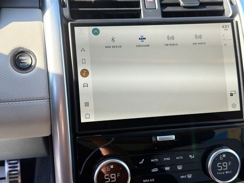 New 2025 Land Rover Discovery Dynamic SE image 32