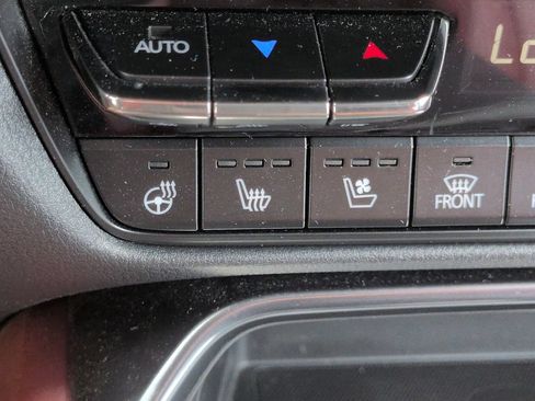 Used 2025 MAZDA CX-70 Plug-In Hybrid w/ Premium Plus AWD/4WD image 24