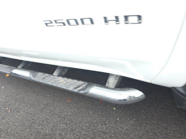 Used 2020 Chevrolet Silverado 2500 LTZ AWD/4WD image 6