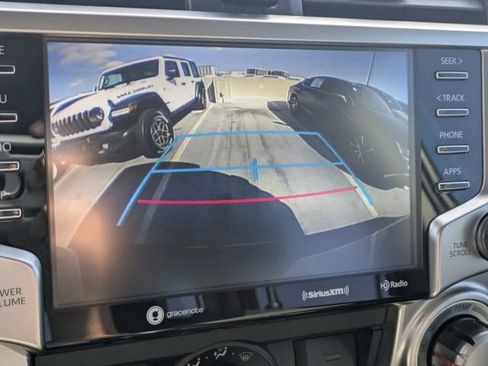 Used 2022 Toyota 4Runner SR5 Premium image 19